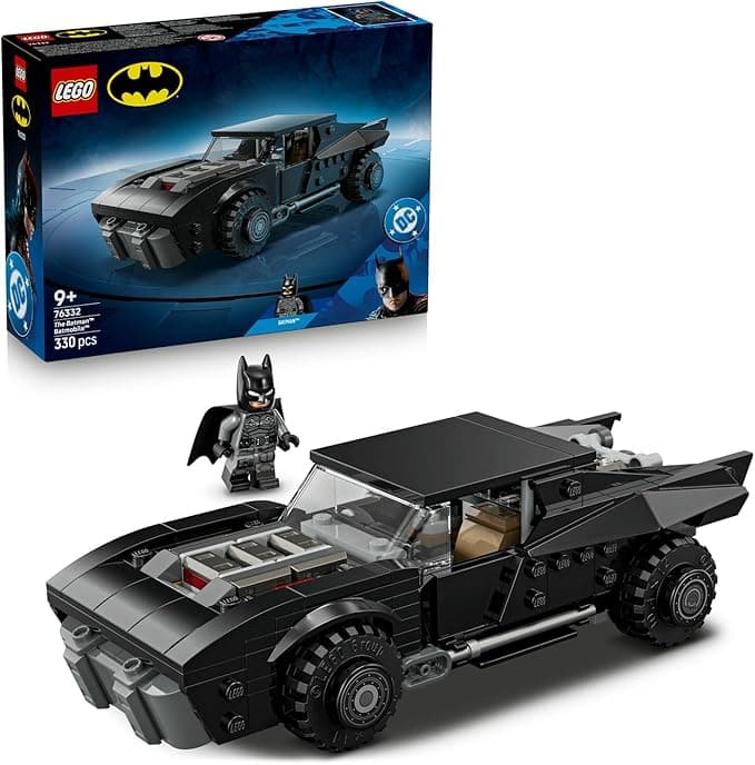 LEGO DC Batman: Batman Batmobile 76332 – 9 Yaş ve Üzeri Çocuklar için Kumaş Pelerinli bir Süper Kahraman Minifigürü ve Hatıra Altın Para İçeren Yaratıcı Oyuncak Yapım Seti, Hediye Fikri (330 Parça)