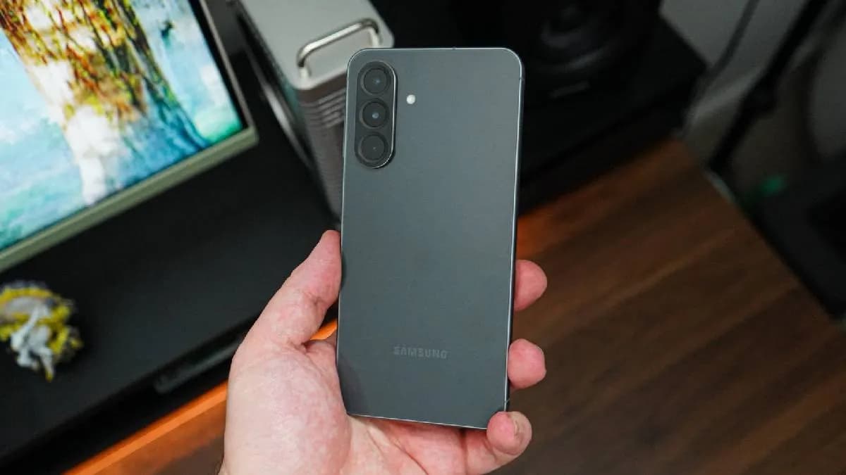 Tasarım ve Dayanıklılık: Metal Çerçeve ve Victus+ Koruması